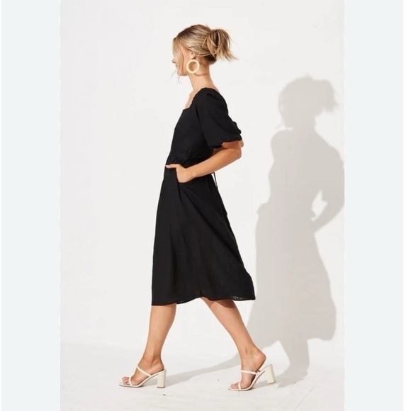 Boden Sky Smocked Short Sleeve Linen Midi Dress - Picture 3 of 16